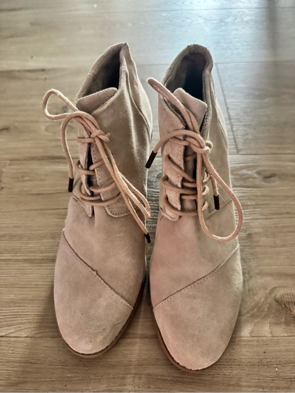 Toms Women's Lace-Up Suede Ankle Booties in Light Taupe